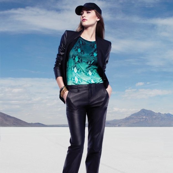 HPπ Equipment Silk Tee in Python Print - Picture 1 of 6